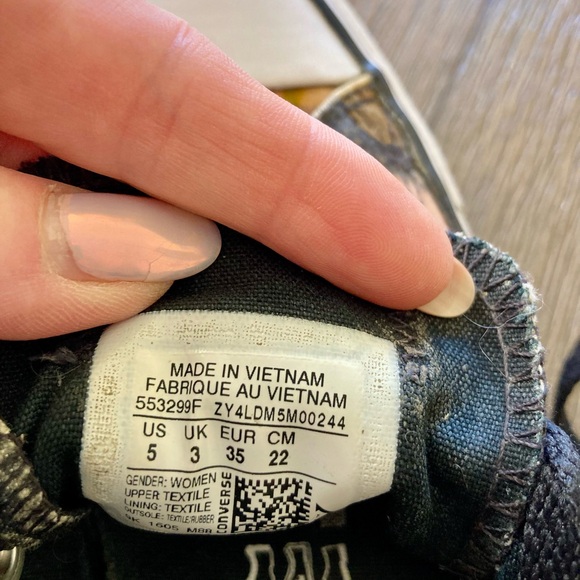 Girls Patterned Converse - Picture 4 of 4